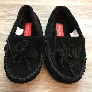 Black moccasins